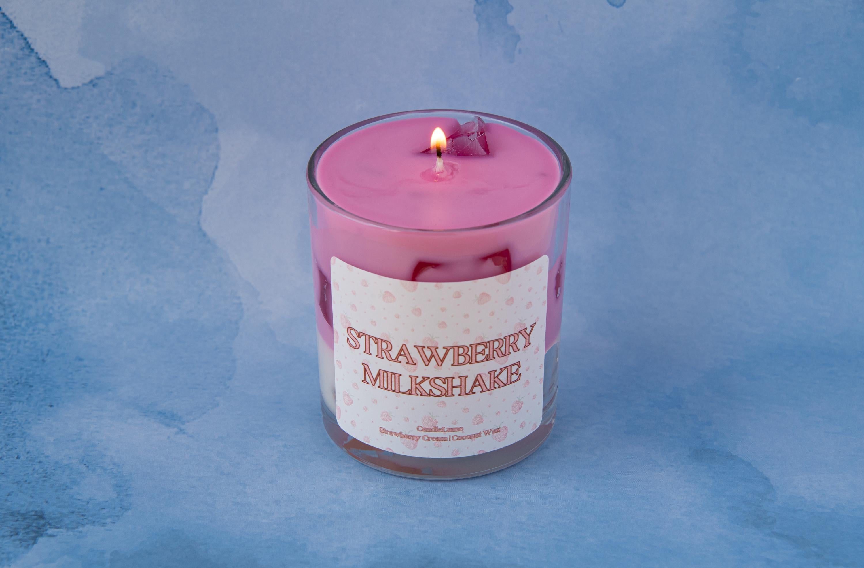 Strawberry MilkShake Candle / Strawberry Candle / Strawberry Lovers / Spring Candles / Drink Candle / Beautiful Candle