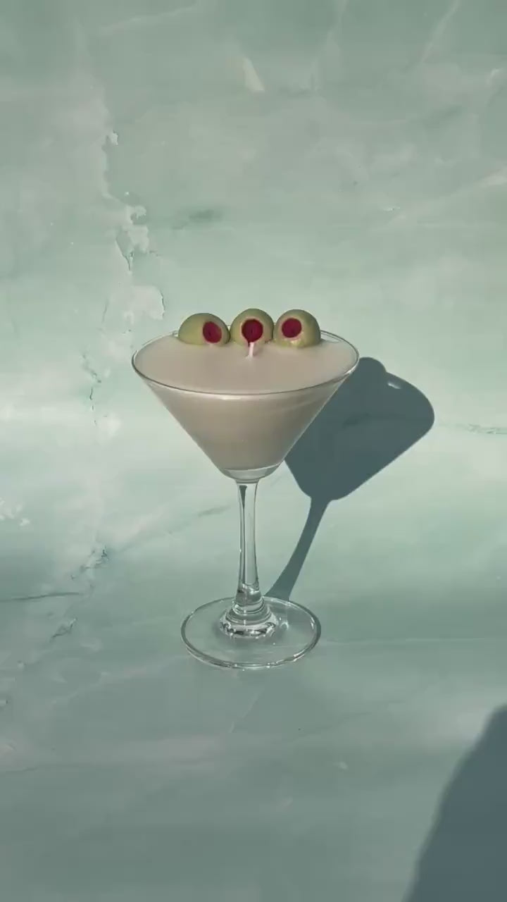 Dirty Martini Candle / Martini Candle / Olive Martini / Martini Lovers / Cocktail Lovers