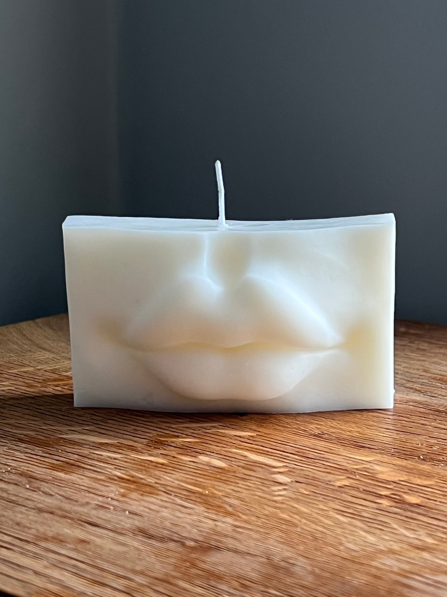 Lips Candle