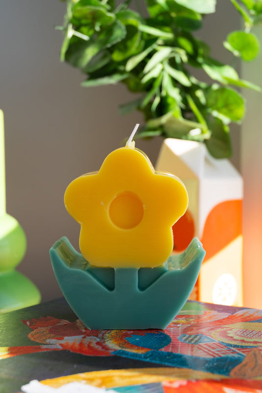 Large Retro Flower / Beautiful Flower / Home Decor / Daisy / Flower / Flower Candle