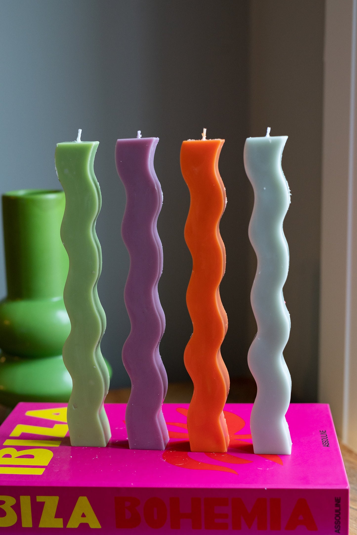 Zig Zag Pillar Candle / Wave Pillar Candle / Unique Candle / Funky Candle / Decor Ideas / y2k / Custom Candles / Pillar Candles